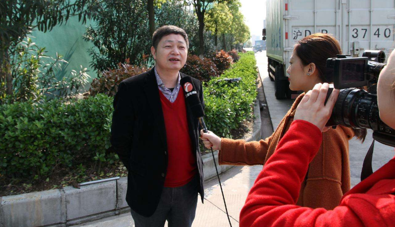 “宾川县一职高教师被指非法侵占班费 教育部门介入调查”